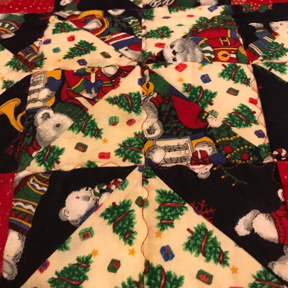 Handcrafted a quilted reversible table runner. Lots of stitching detail - Picture 2 of 9